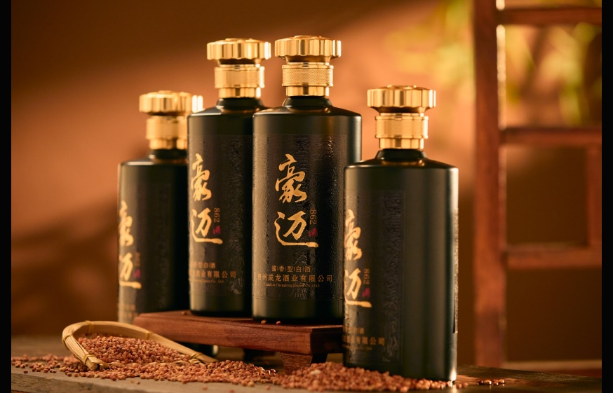 一杯豪迈酱香，藏着茅台镇山水与酿酒人的四季坚守
