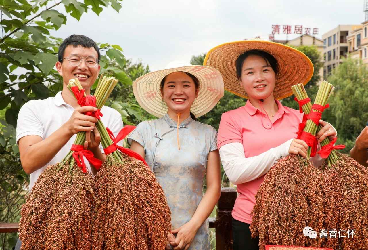 雷文权:36载钻研成果 汇成一首《高粱生产二十四节气气候农事歌》 雷文权:36载钻研成果 汇成一首《高粱生产二十四节气气候农事歌》